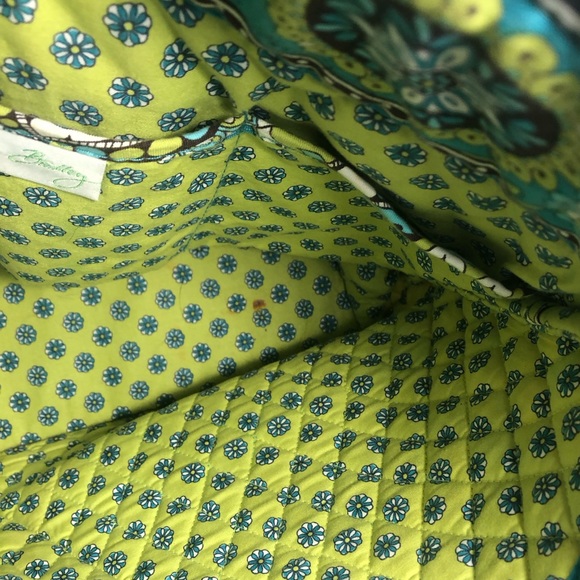 3 Retired Vera Bradley Peacock Pattern - Tote, Wristlet Purse and Checkbook Case - Picture 14 of 16